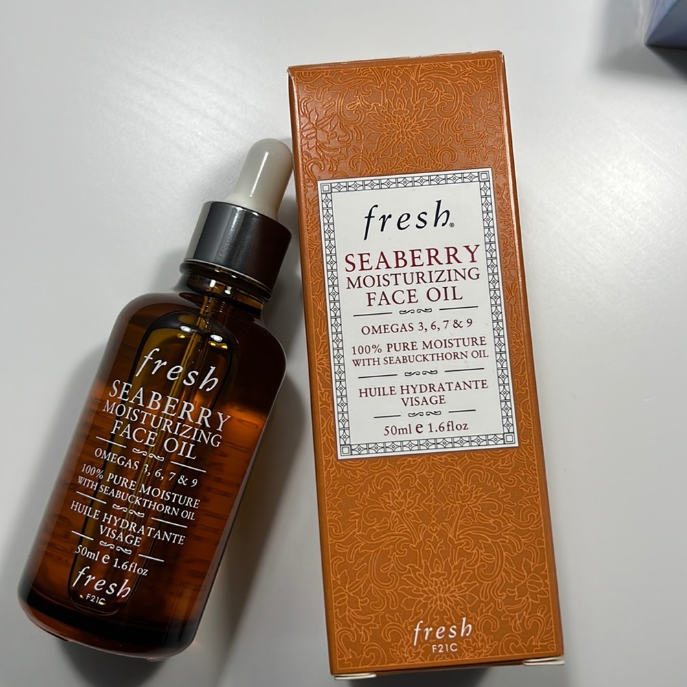 Fresh sea berry moisturizing face oil